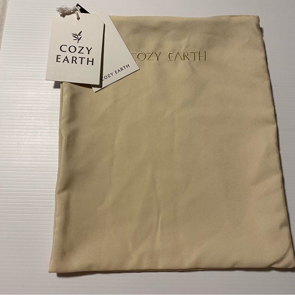 Cozy earth tan zippered garment bag NWT (bag only)
